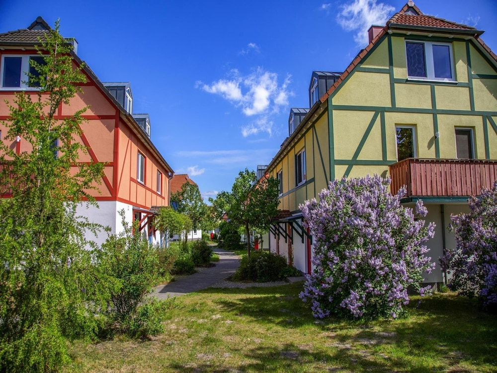 Wohnung in Gtshren Lebbin mit Garten