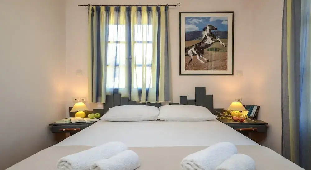 2 Bedrooms Luxury Apartment with sea view