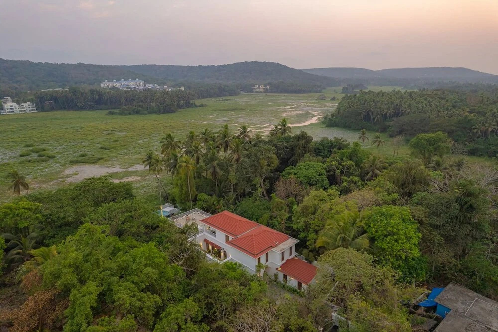 Loto Bianco by Hireavilla - Hidden Gem of Goa