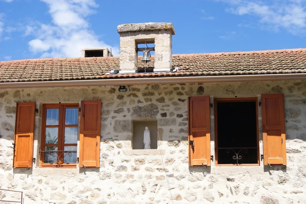 House With 3 Bedrooms in Saint-pal-de-senouire, With Wonderful Mountai
