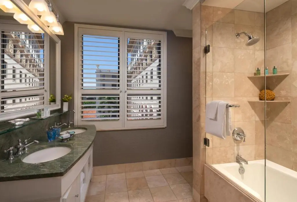 Premium Quadruple room with view