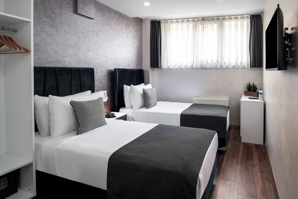 Отель Istanbul Efes Hotel в Стамбуле