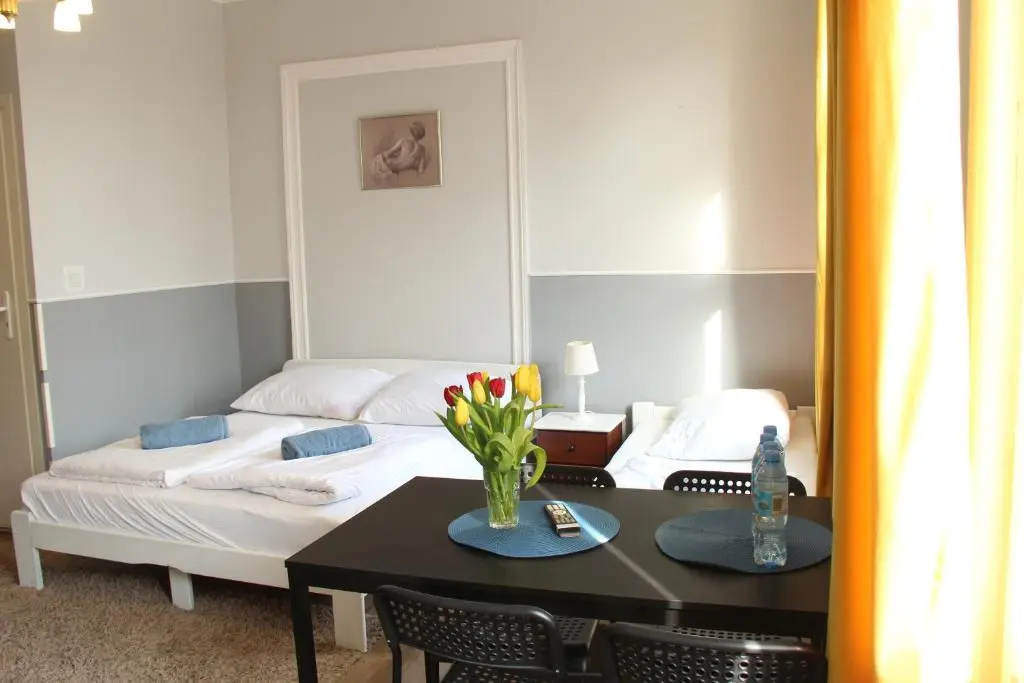 Standard Quintuple room