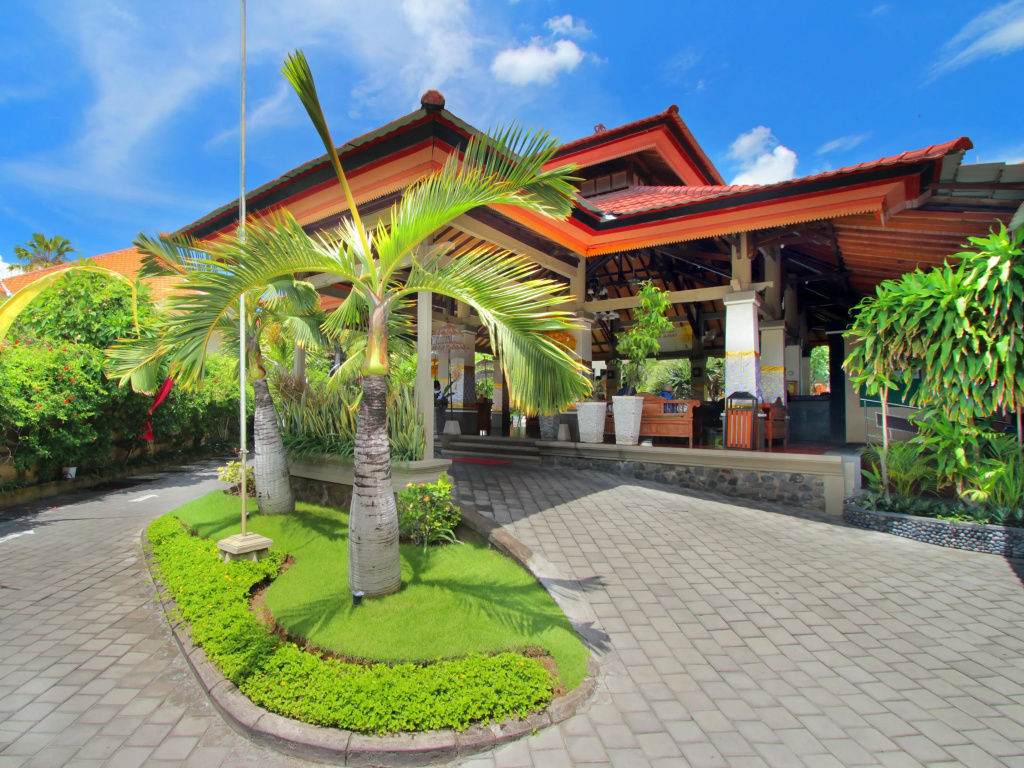 Отель Adi Dharma Hotel Kuta — фото