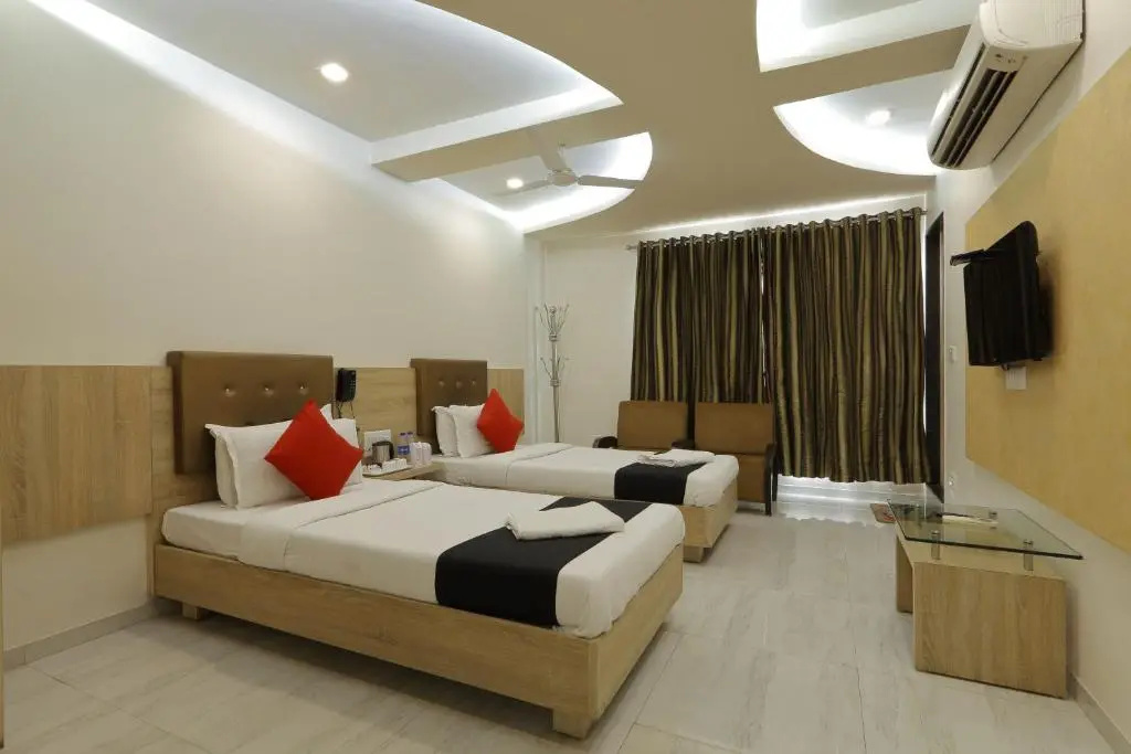 Standard Double room (full double bed)