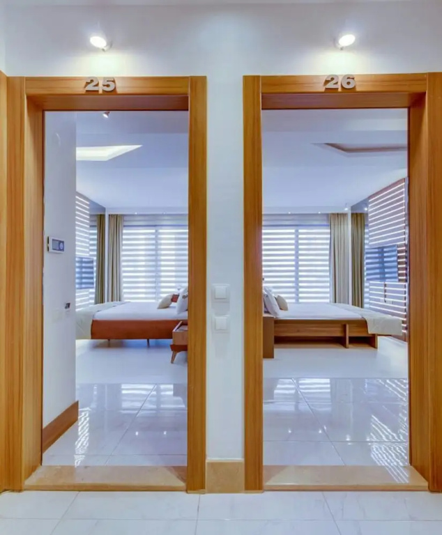 Suite with balcony