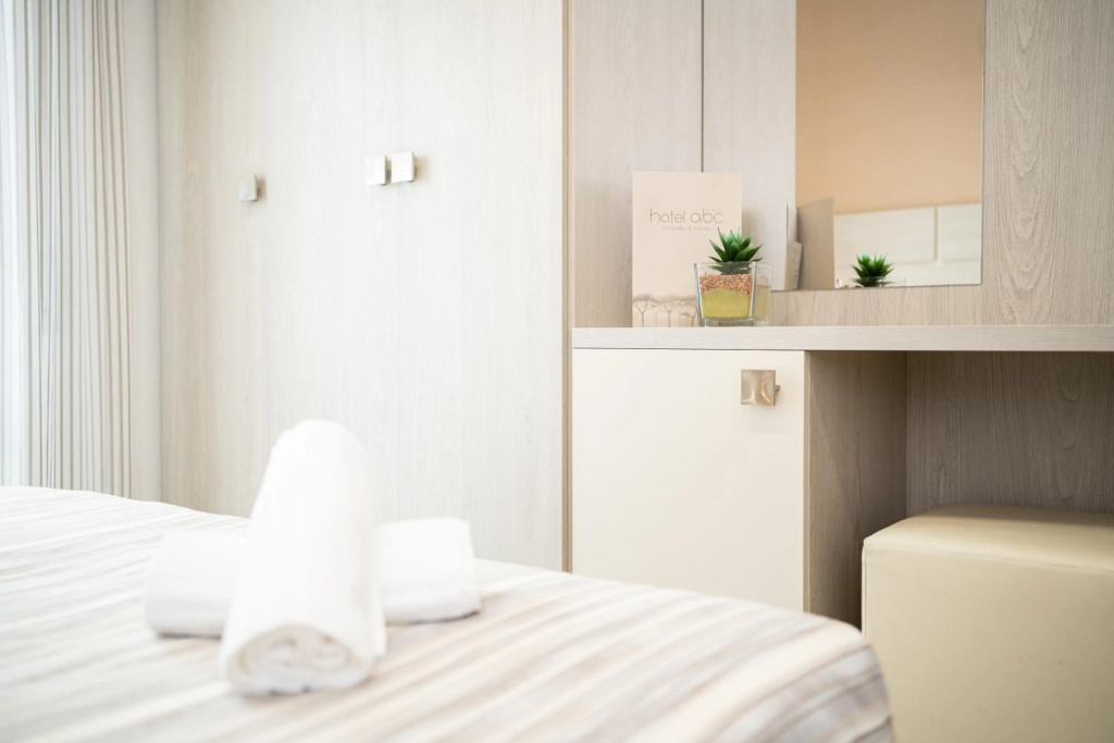 Hotel ABC — 2