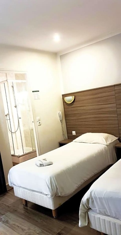 Panam Hotel 44
