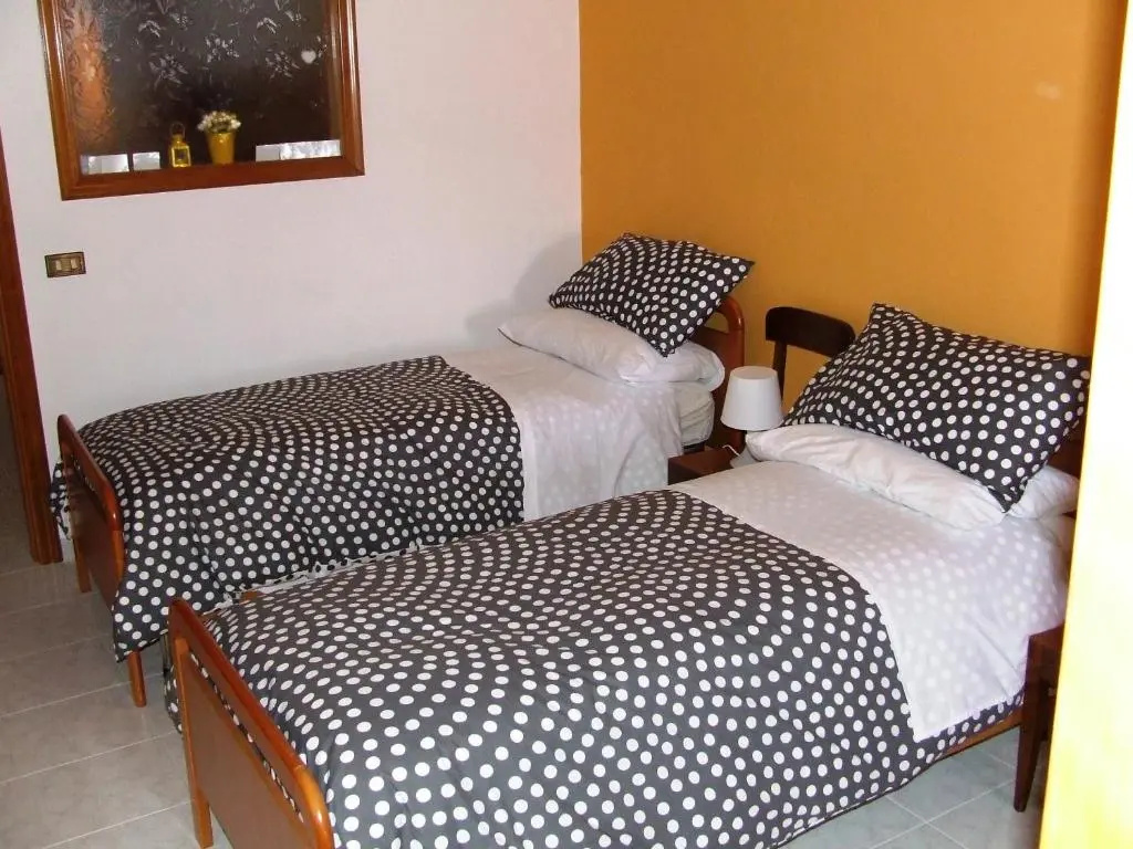 Standard Double room (twin beds)