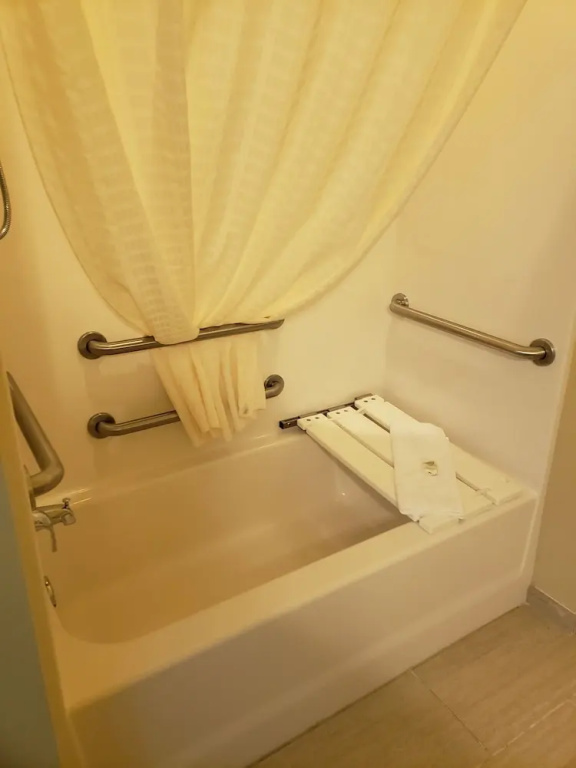 Cobblestone Hotel & Suites - Jefferson - Chambres