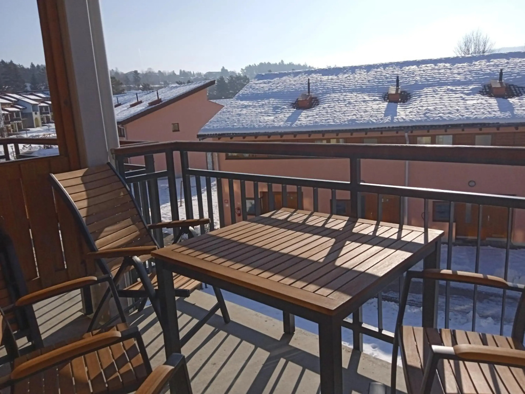 Lipno nad Vltavou Apart se 2 lož k koutem ob pokojem sklepem a terasou ubytování v režimu so so v délce 7 nocí u délky nejméně od 4 noclehů v jednom týdnu je možná dohoda na telefonu