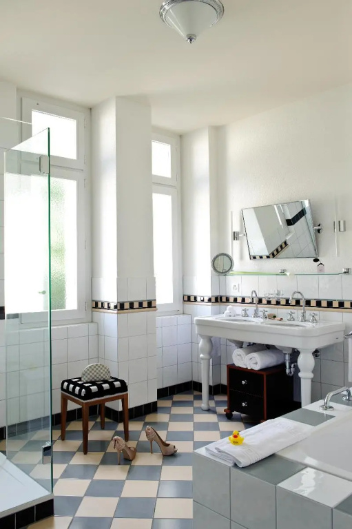 Art Deco Hotel Montana Room Type - Standard Double room (full double bed)