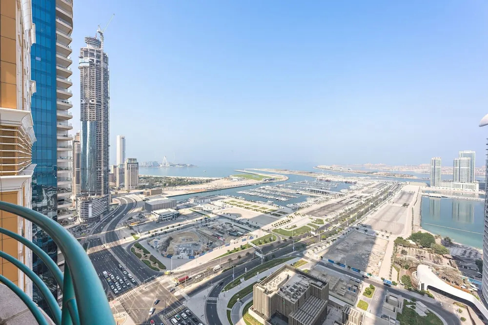 Spectacular 180 Degree Seaview 3 Bedrooms Listing By Owner