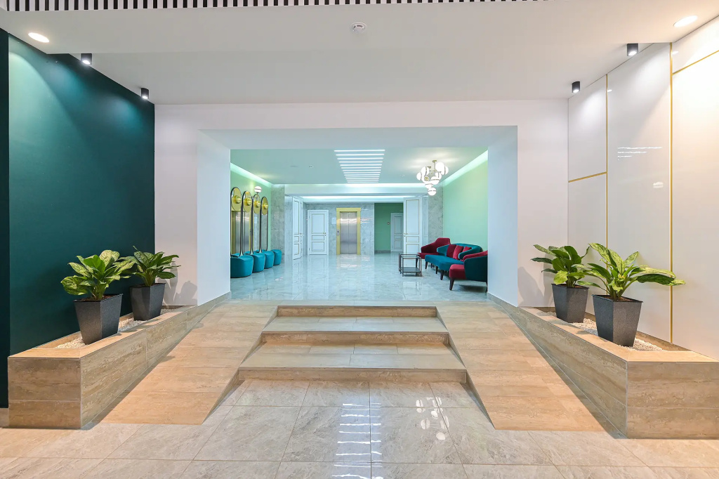 Lobby & Reception