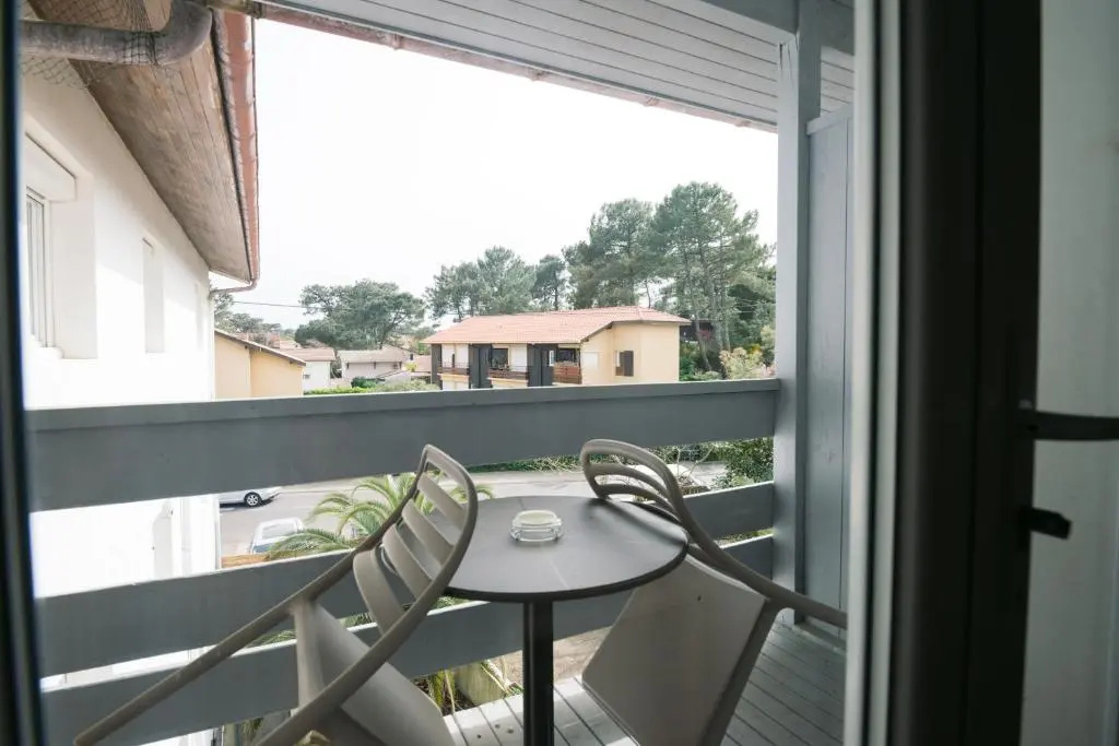 Standard Double room with garden view (full double bed)