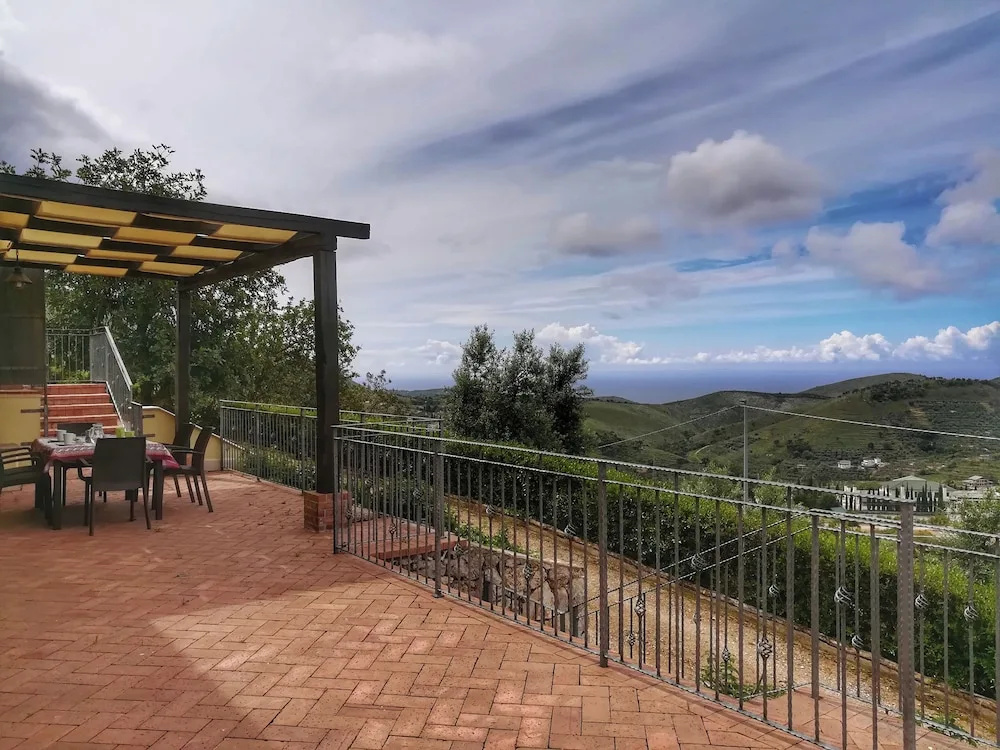 Holiday House for 6 Persons, With Swimming Pool