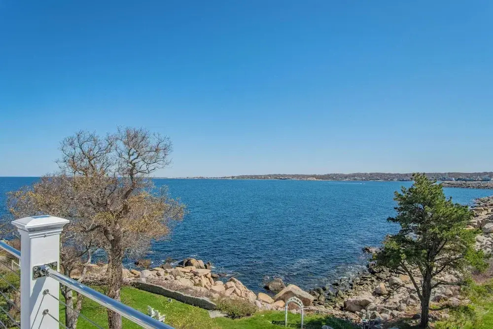 Beach & Waterfront