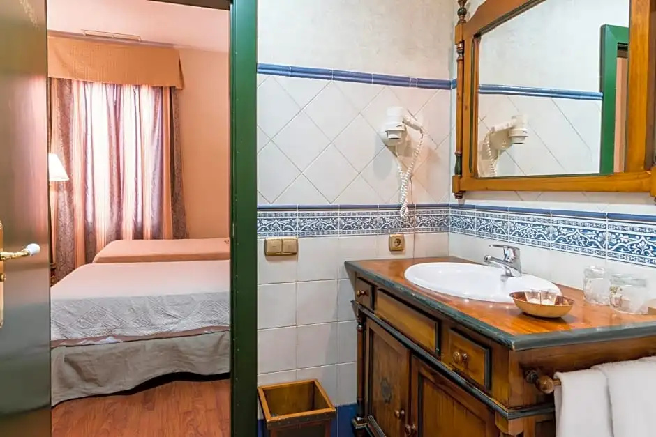 Hotel Plaza Nueva - Chambres