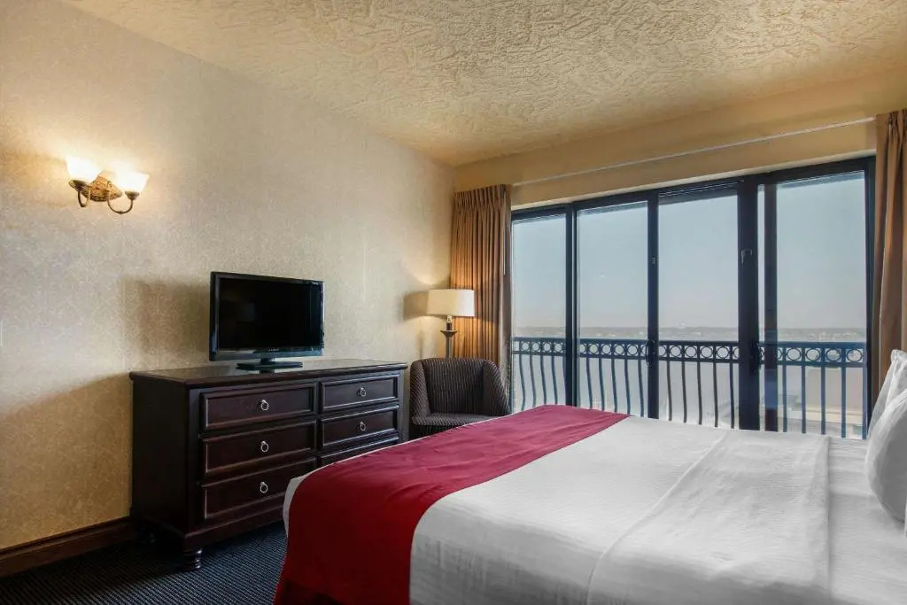 Shoreline Inn & Conference Center, an Ascend Collection Hotel - Chambres