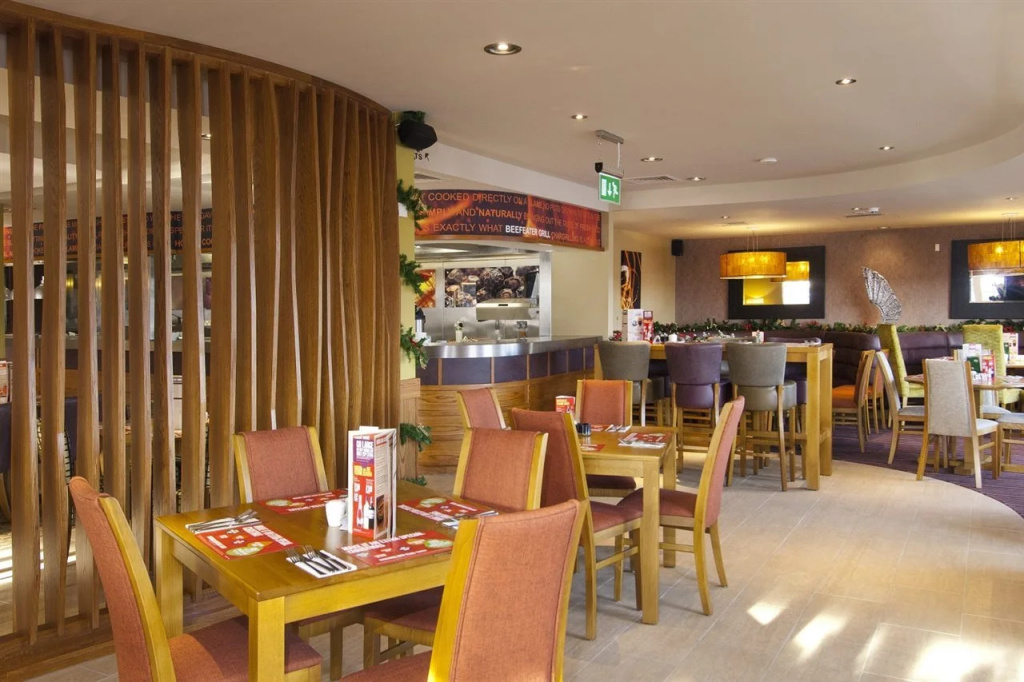 Food & Beverage