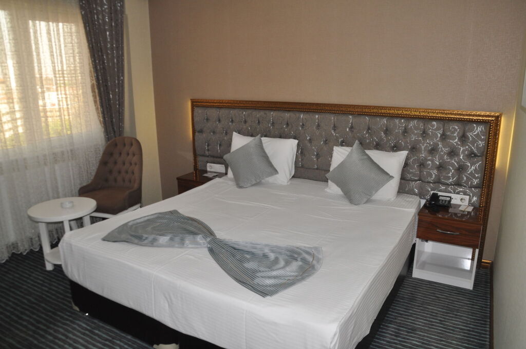 Grand Sera Otel by null