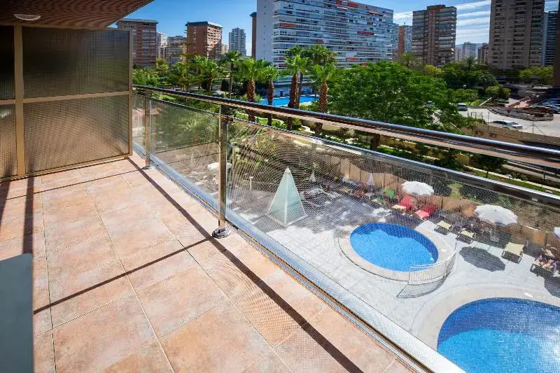 Standard Double room with balcony and with pool view (twin beds)