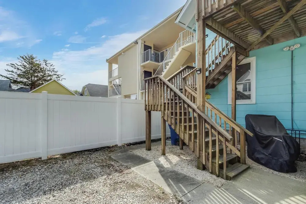 Baltimore Avenue 49 #2