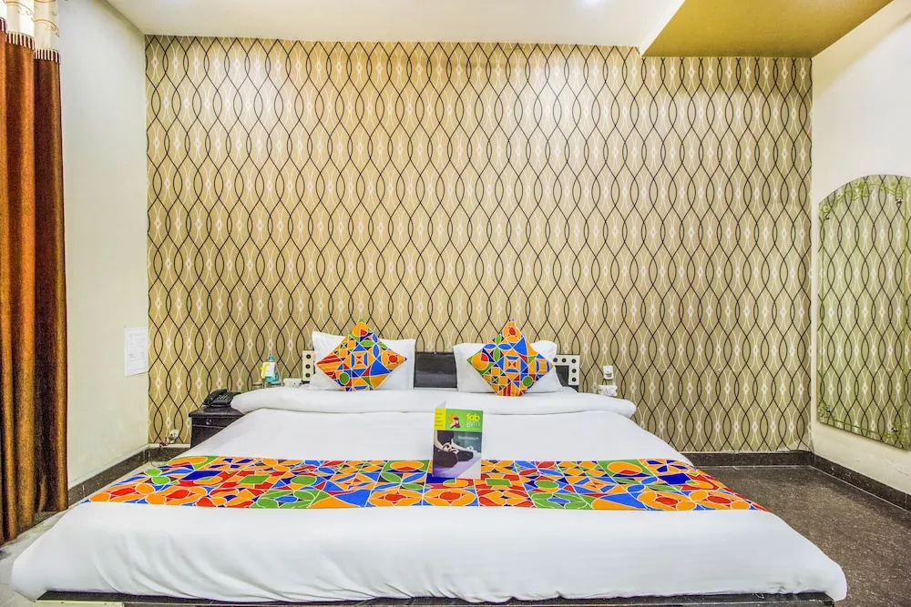 FabHotel Queen Palace - Chambres