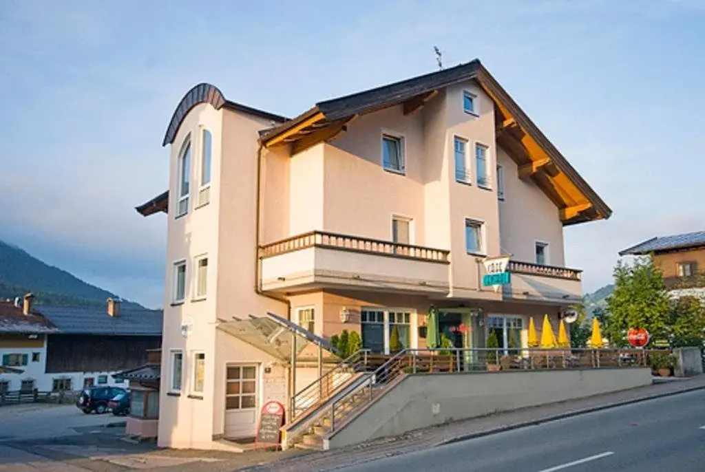 Apartmenthaus Brixen & Haus Central