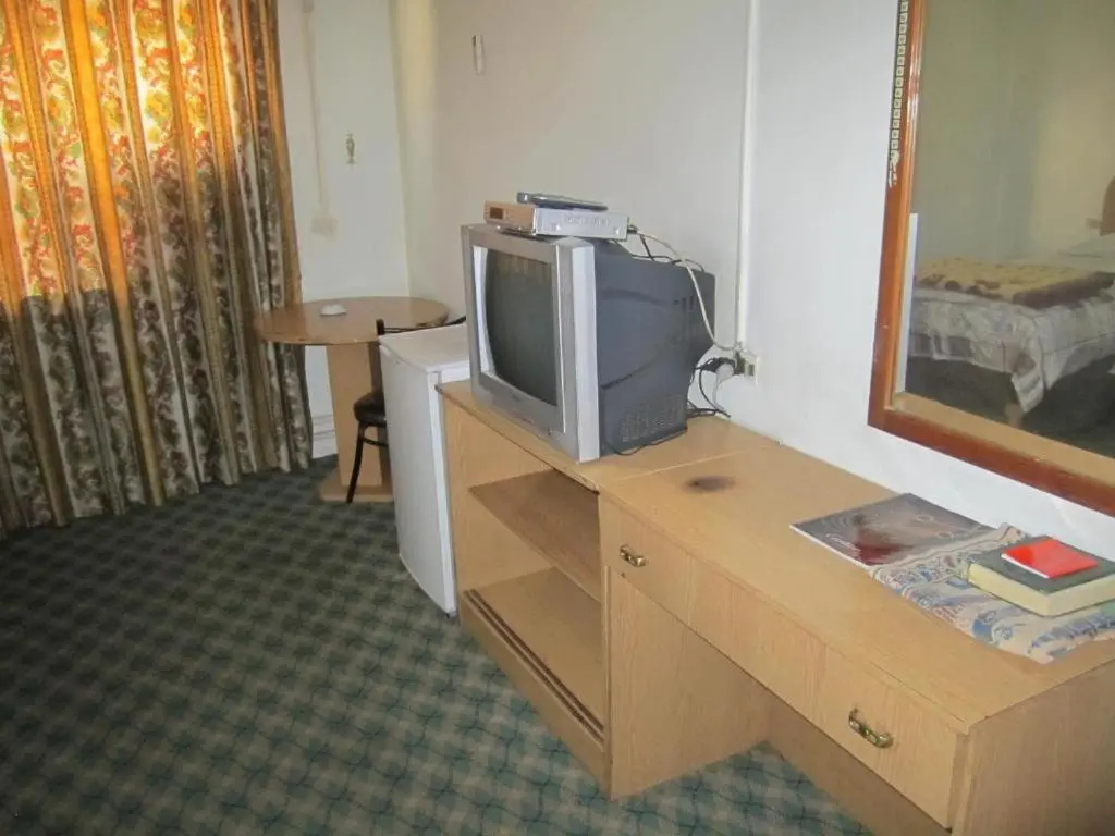 Economy room