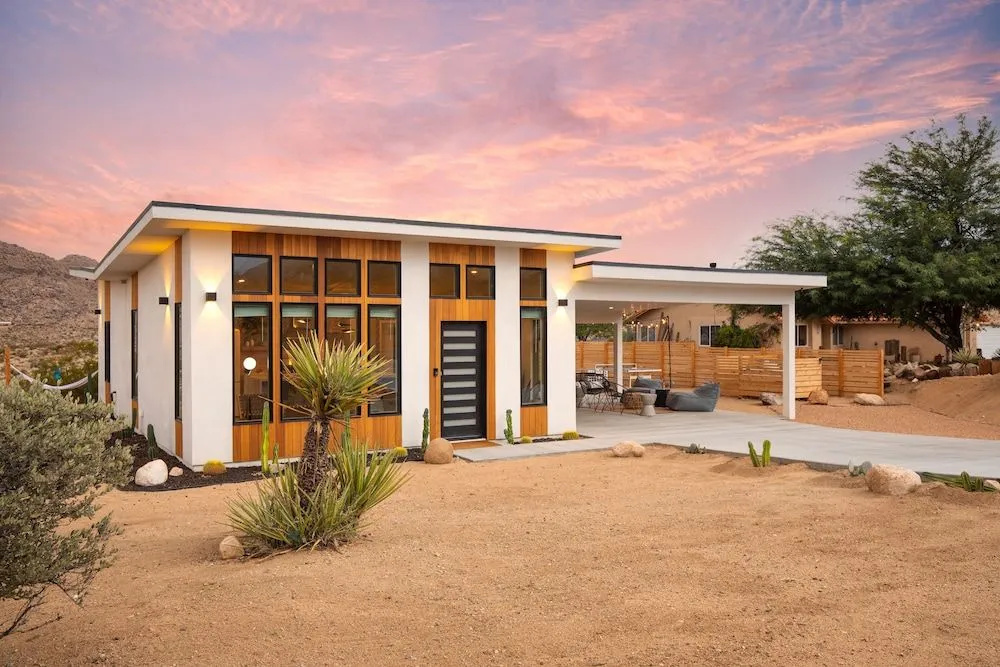 Chicory by Avantstay Modern Desert Retreat w/ Hot Tub