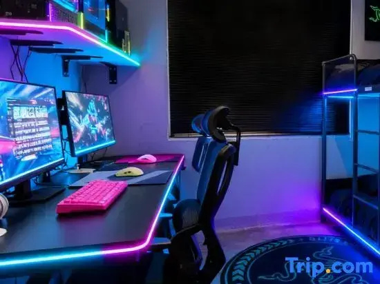 High Dimensions E-Sports Hotel