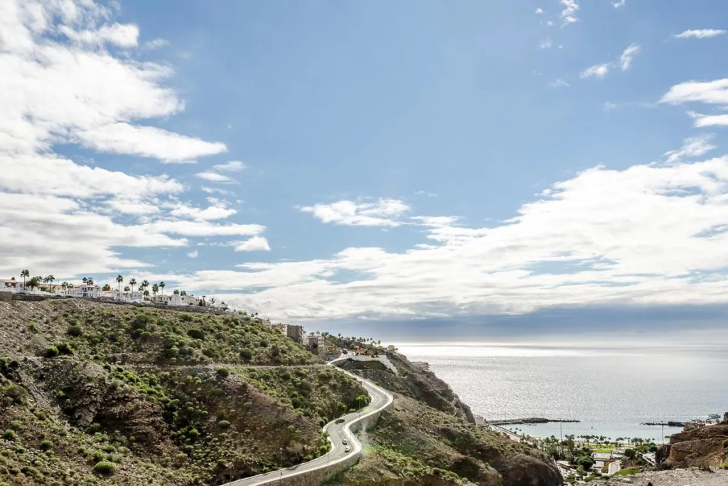 Beach & Waterfront