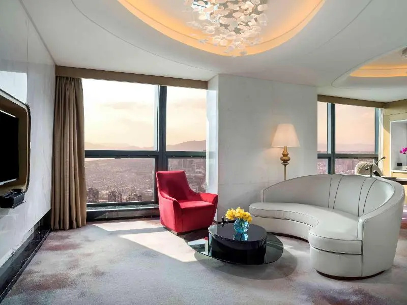 Double Club Suite (full double bed)