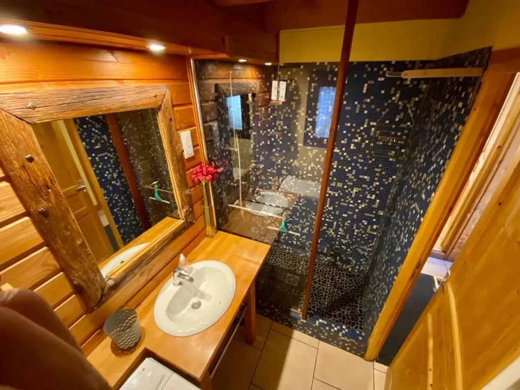Voir la photo 4 — LE MYOSOTIS bel appartement dans vieille ferme de montagne rénovée