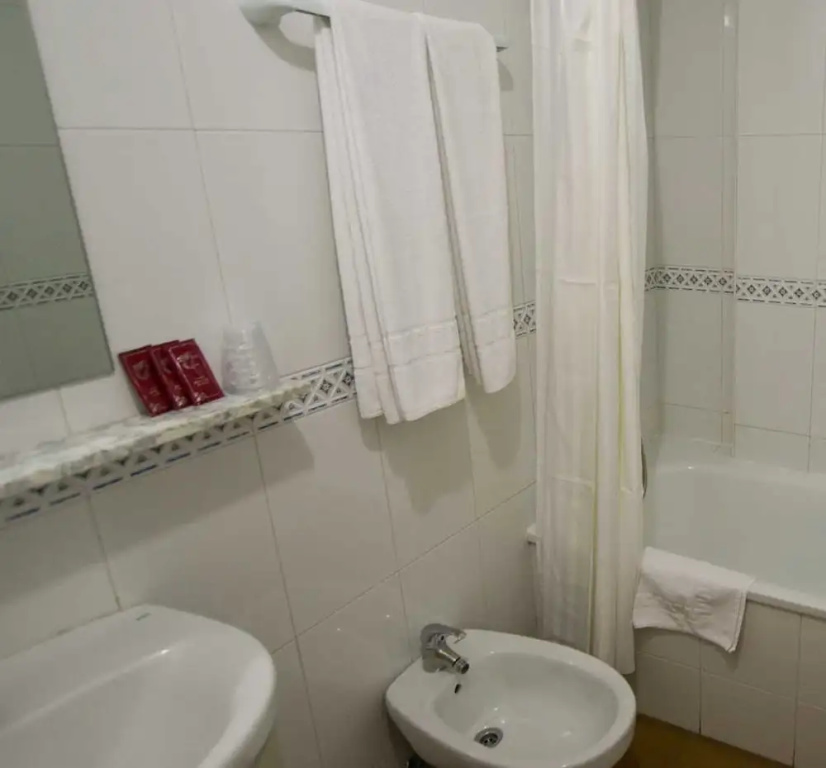 Economy Triple room