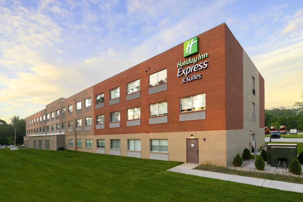Holiday Inn Express & Suites La Porte by IHG