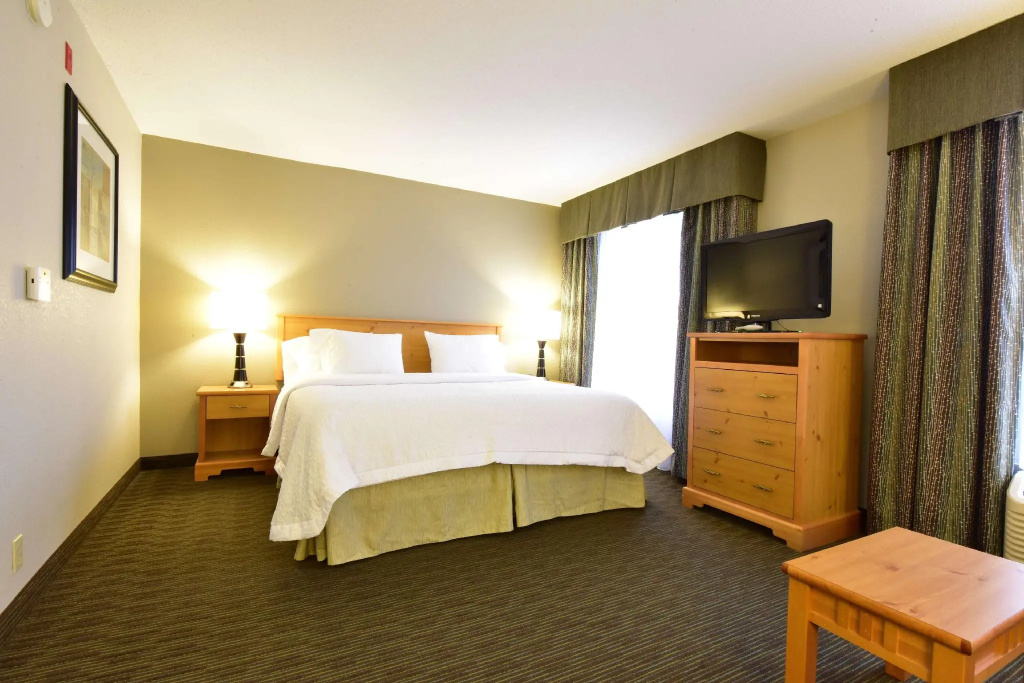 Double Studio (full double bed)