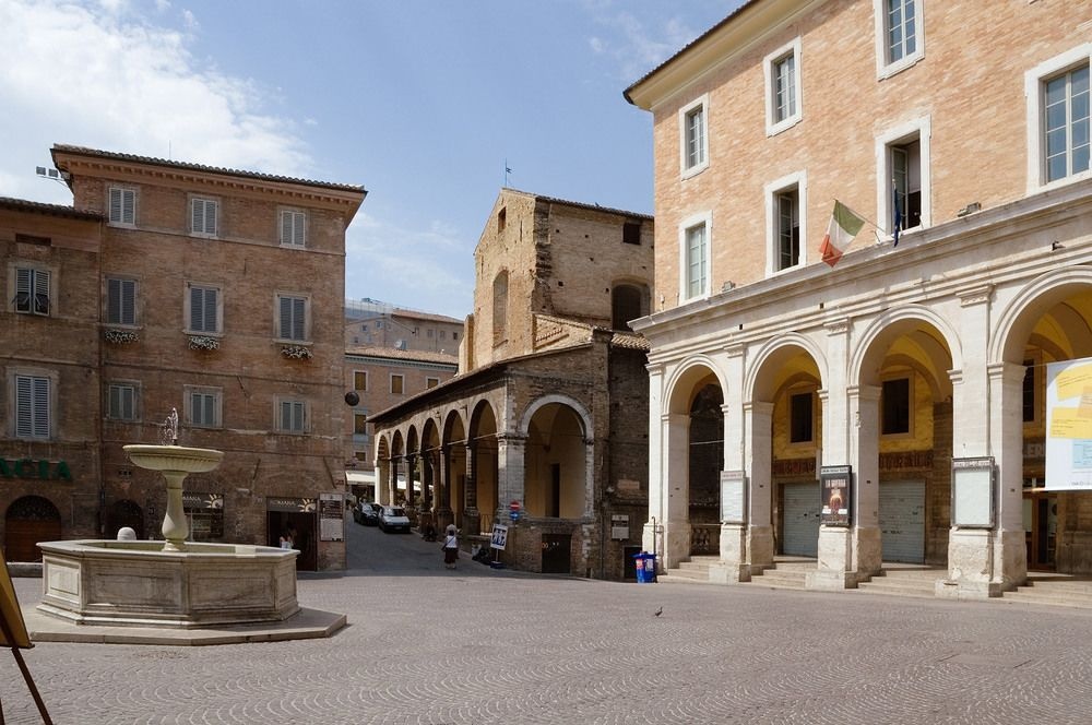 Via Della Cernaia