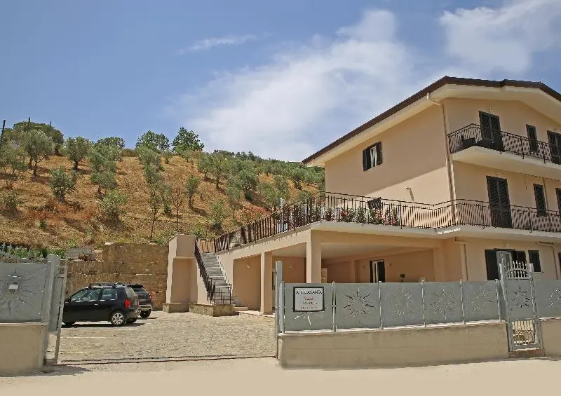 ACQUASANTA Relais