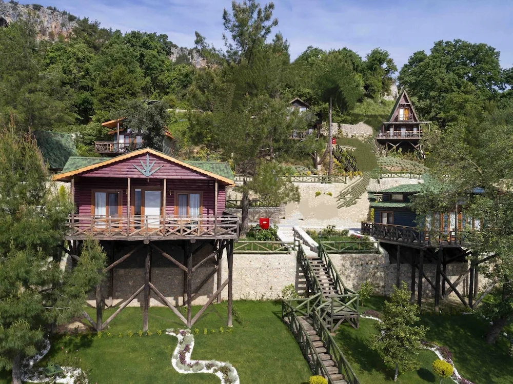 2 Bedrooms Family Bungalow