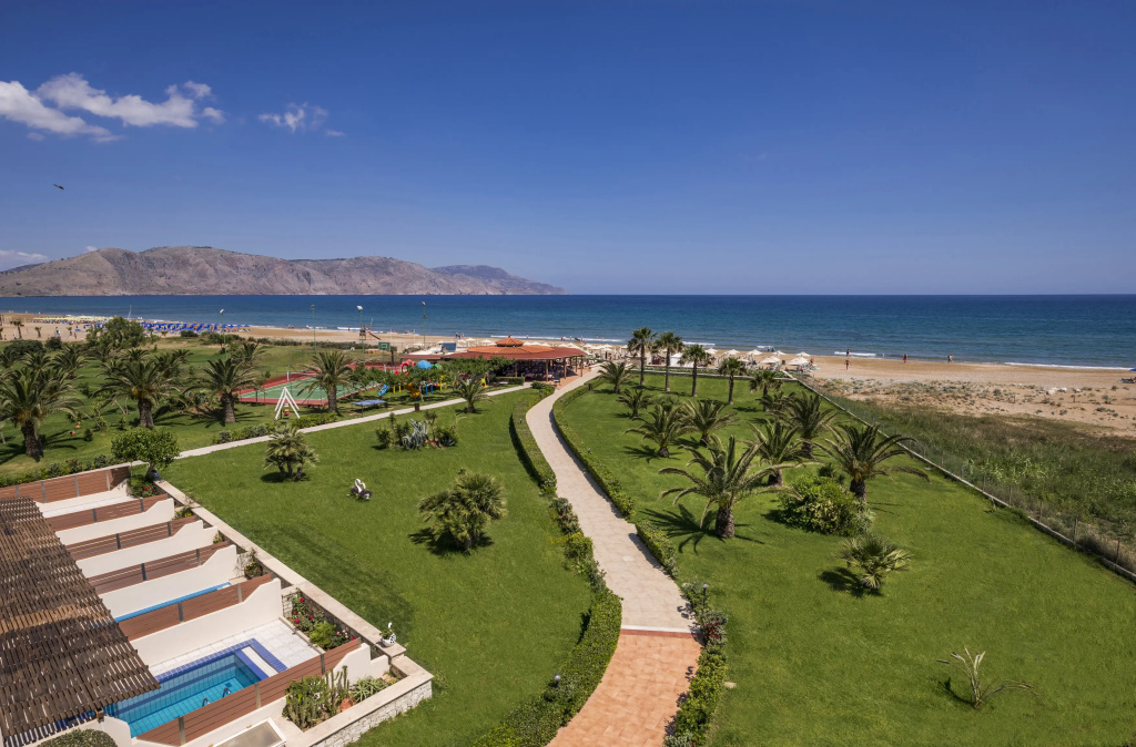 Beach & Waterfront