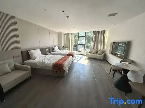 Premier room
