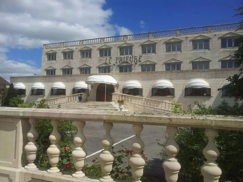 Hotel photo 12