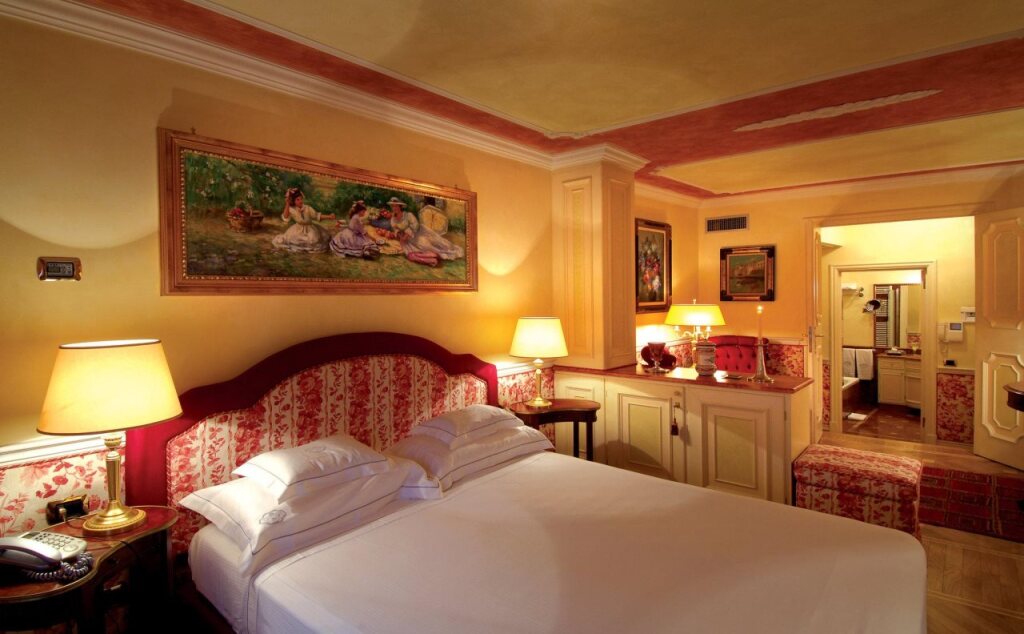 Hotel Petit Palais by null