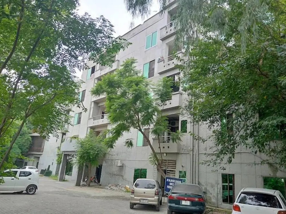 Parkway Apartments