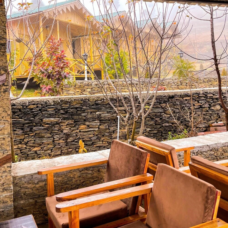 Balcony & Terrace