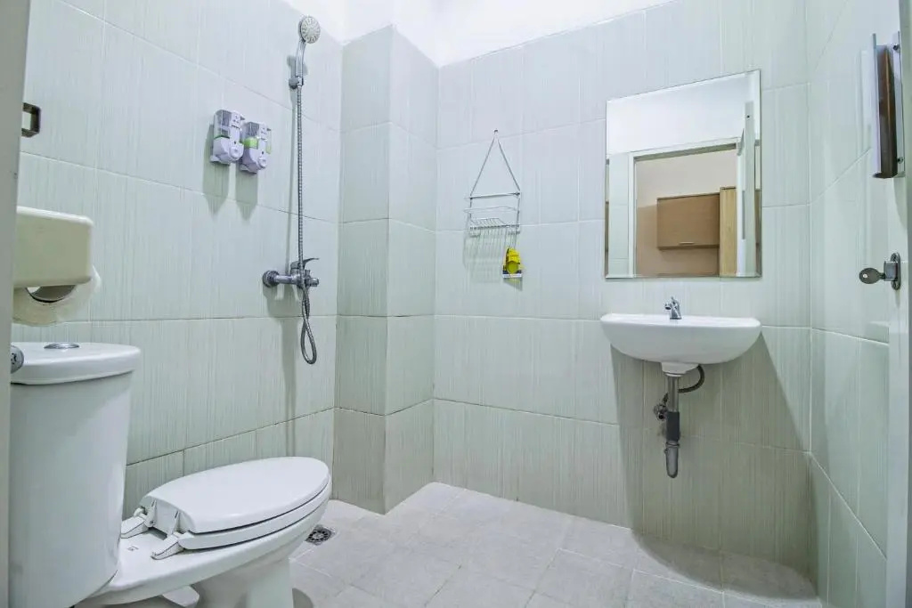 RedDoorz @ Jatiwaringin - Chambres
