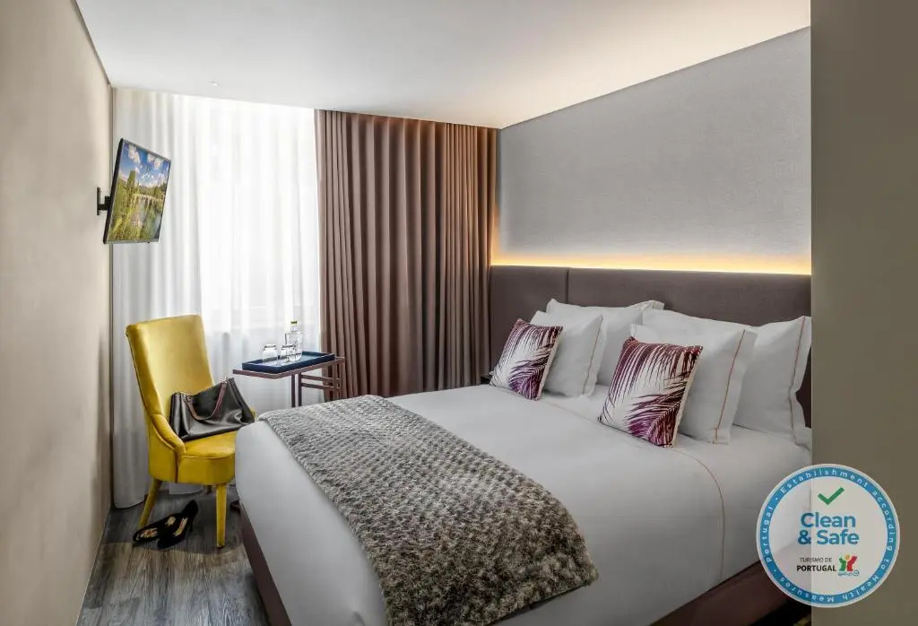 Standard room with city view