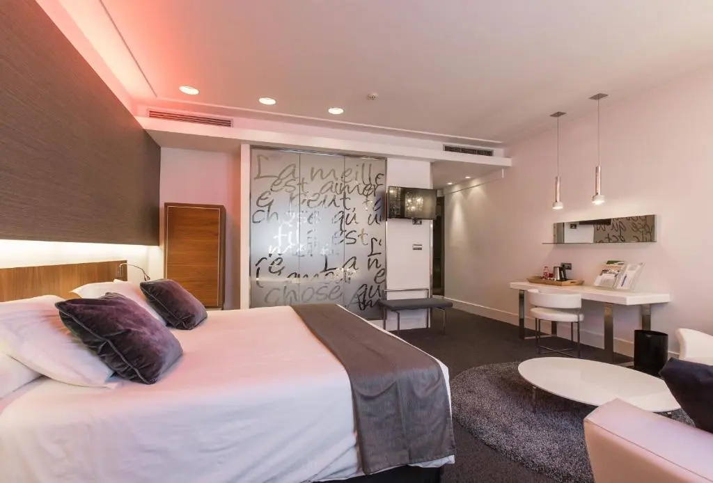 Superior Double room (full double bed)